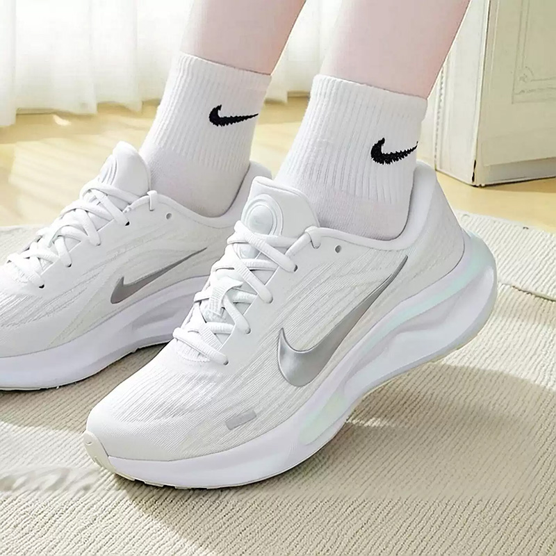 รองเท้ากีฬา NIKE รุ่นใหม่สำหรั - Women Shoes Running Nike บทวิจารณ์และราคา